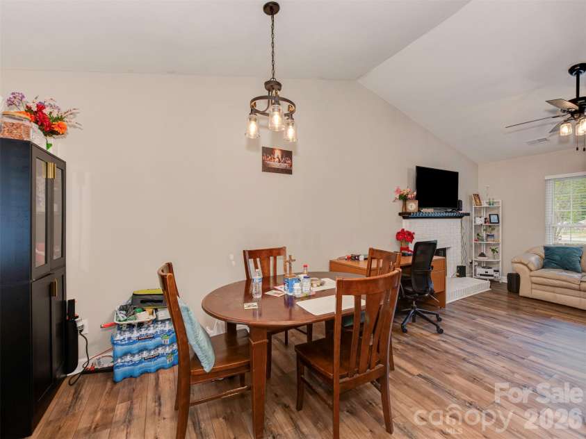 10200 Cairnsmore Place, Mint Hill, NC 28227.  MLS# CAR4377117, YatesRealty ID 26162. Dining Area