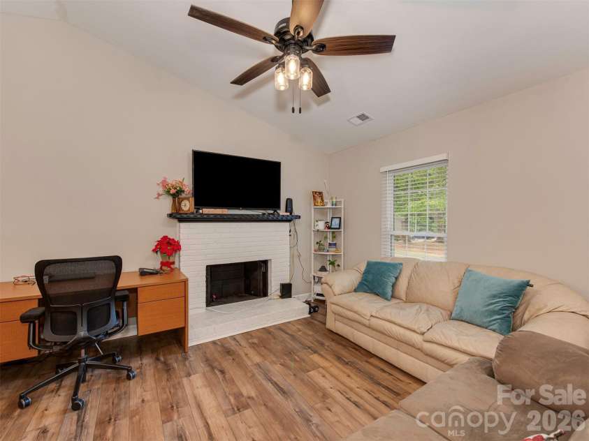 10200 Cairnsmore Place, Mint Hill, NC 28227.  MLS# CAR4377117, YatesRealty ID 26162. Living Room