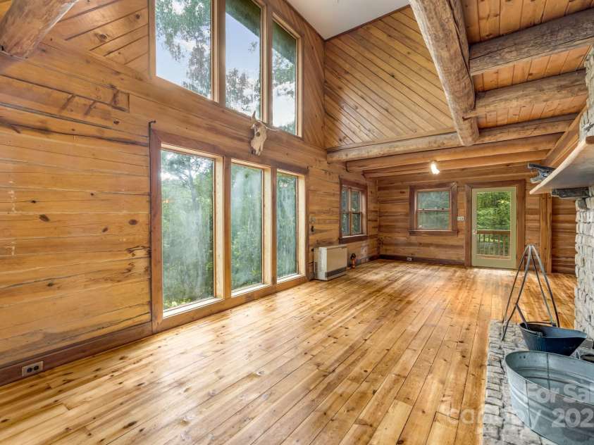 465 Youngs Gap Road, Fletcher, NC 28732.  MLS# CAR4275186, YatesRealty ID 26162. 