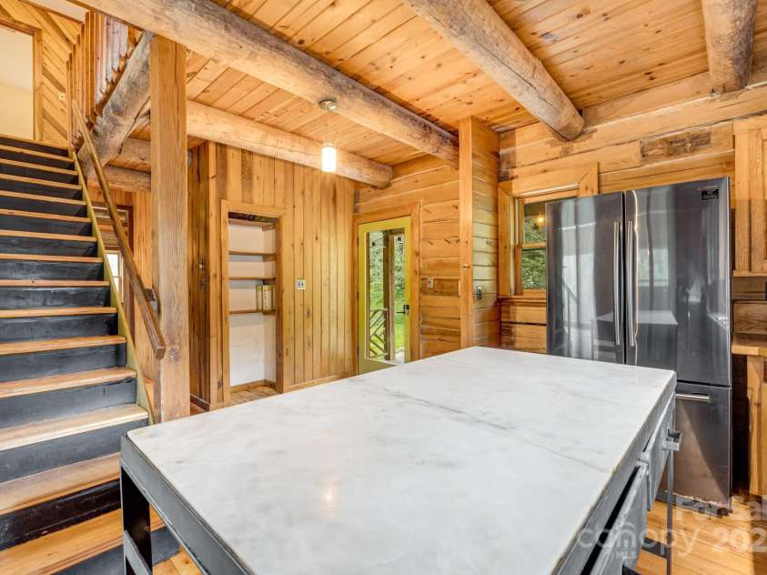 465 Youngs Gap Road, Fletcher, NC 28732.  MLS# CAR4275186, YatesRealty ID 26162. 