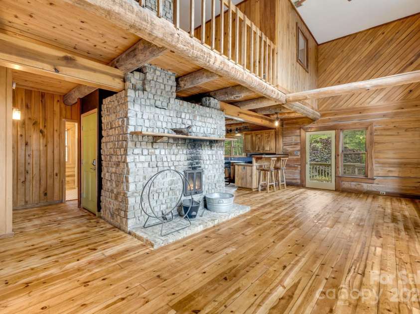 465 Youngs Gap Road, Fletcher, NC 28732.  MLS# CAR4275186, YatesRealty ID 26162. 