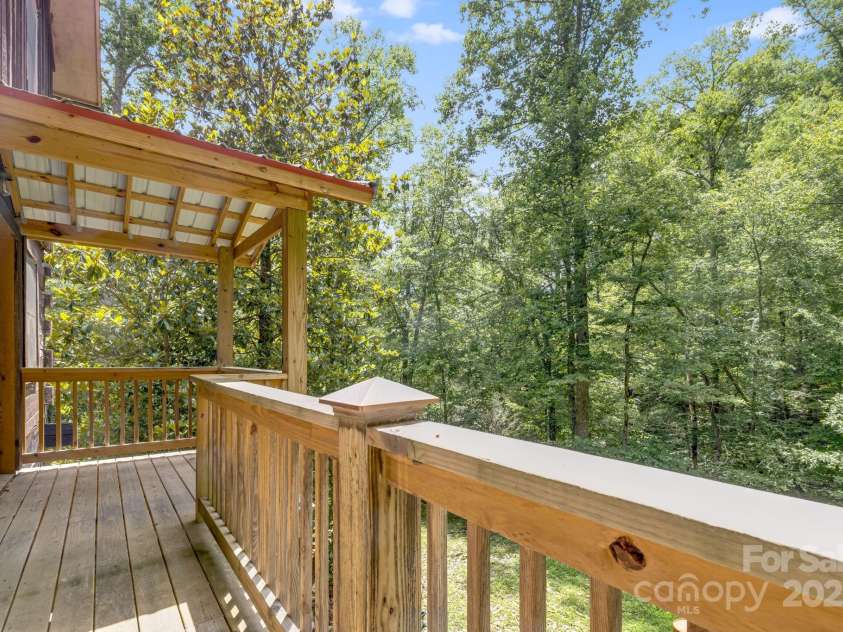 465 Youngs Gap Road, Fletcher, NC 28732.  MLS# CAR4275186, YatesRealty ID 26162. 