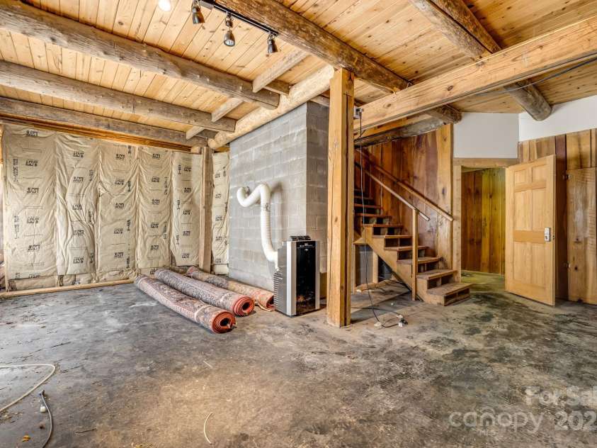 465 Youngs Gap Road, Fletcher, NC 28732.  MLS# CAR4275186, YatesRealty ID 26162. Basement