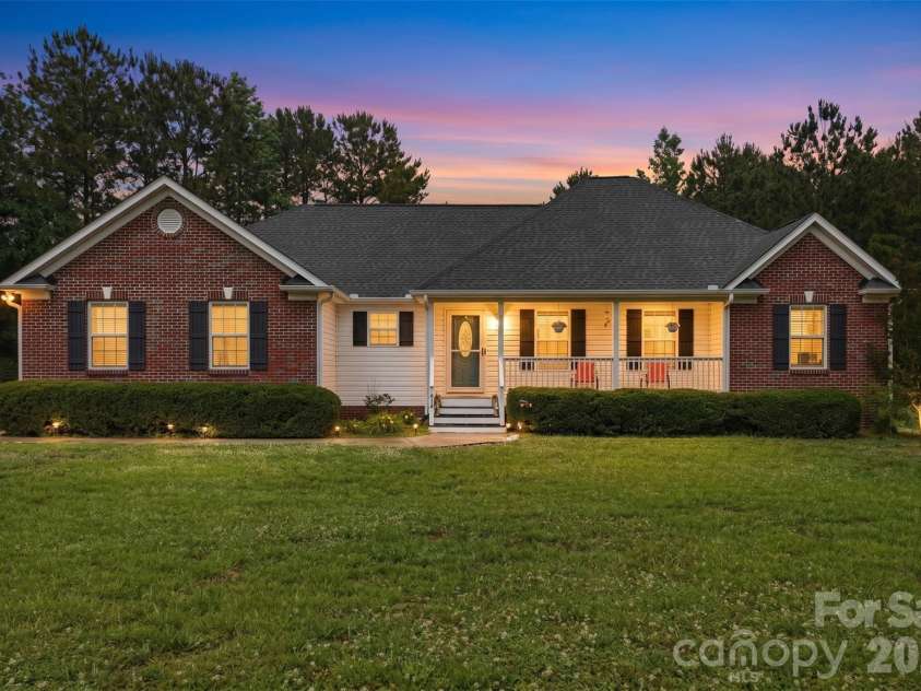 810 Tirzah Road, York, SC 29745.  MLS# CAR4381454, YatesRealty ID 26163. 