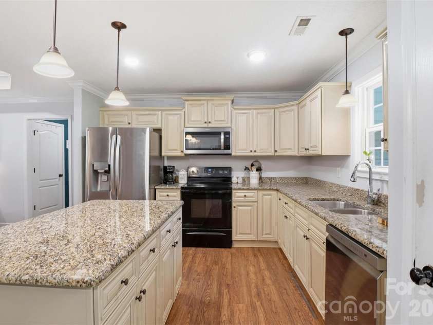 810 Tirzah Road, York, SC 29745.  MLS# CAR4381454, YatesRealty ID 26163. 