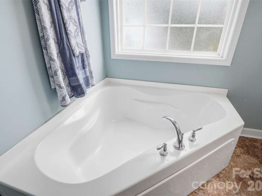 810 Tirzah Road, York, SC 29745.  MLS# CAR4381454, YatesRealty ID 26163. 