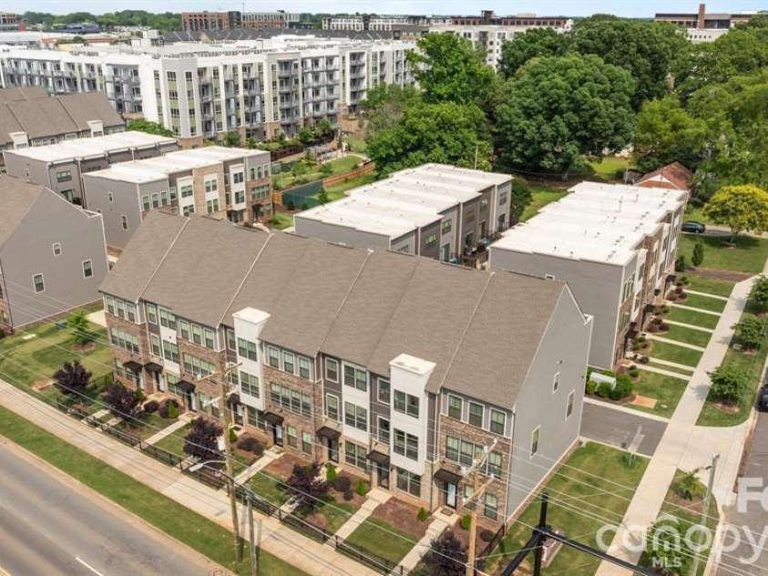 3737 Tryon Street, Charlotte, NC 28217.  MLS# CAR4368283, YatesRealty ID 26164. 