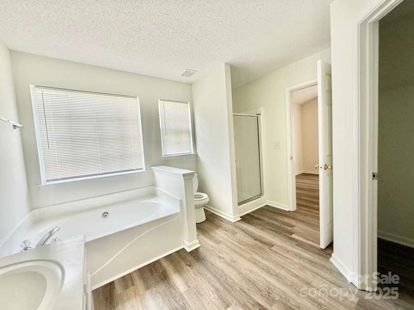 8551 Appledale Drive, Charlotte, NC 28262.  MLS# CAR4277581, YatesRealty ID 26164. 