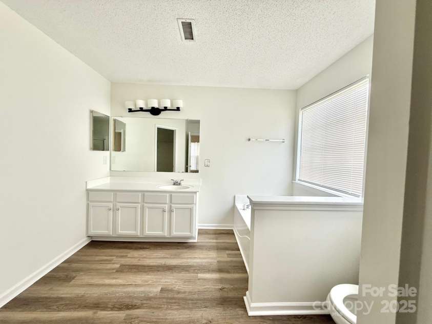 8551 Appledale Drive, Charlotte, NC 28262.  MLS# CAR4277581, YatesRealty ID 26164. 