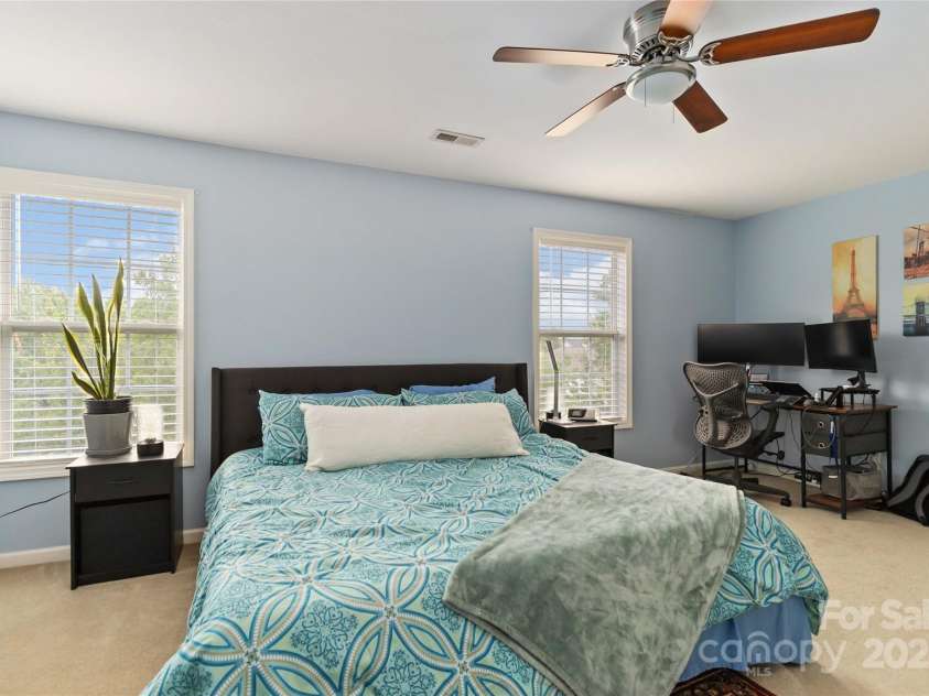 1108 Plaza Walk Drive, Charlotte, NC 28215.  MLS# CAR4267997, YatesRealty ID 26165. 