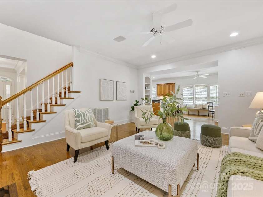 1420 Sterling Road, Charlotte, NC 28209.  MLS# CAR4251543, YatesRealty ID 26166. Lots of light