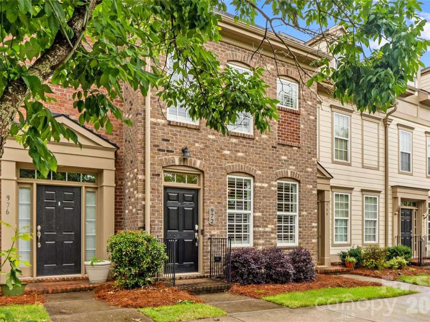 972 Gardners Way, Cornelius, NC 28031.  MLS# CAR4378832, YatesRealty ID 26166. 