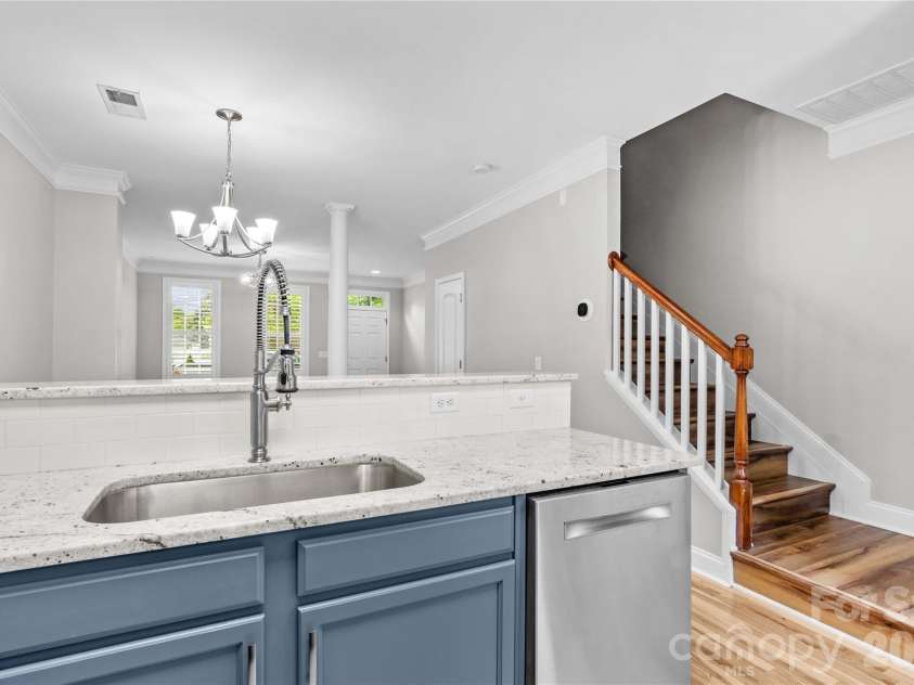 972 Gardners Way, Cornelius, NC 28031.  MLS# CAR4378832, YatesRealty ID 26166. 