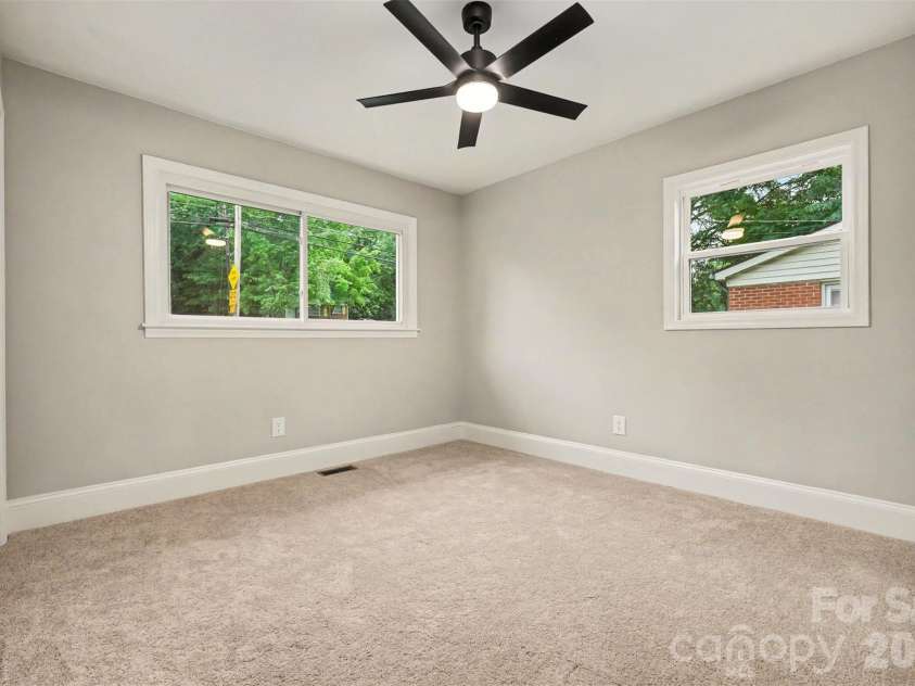 3716 Fieldcrest Road, Charlotte, NC 28217.  MLS# CAR4385478, YatesRealty ID 26167. 