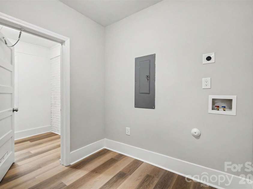 3716 Fieldcrest Road, Charlotte, NC 28217.  MLS# CAR4385478, YatesRealty ID 26167. 