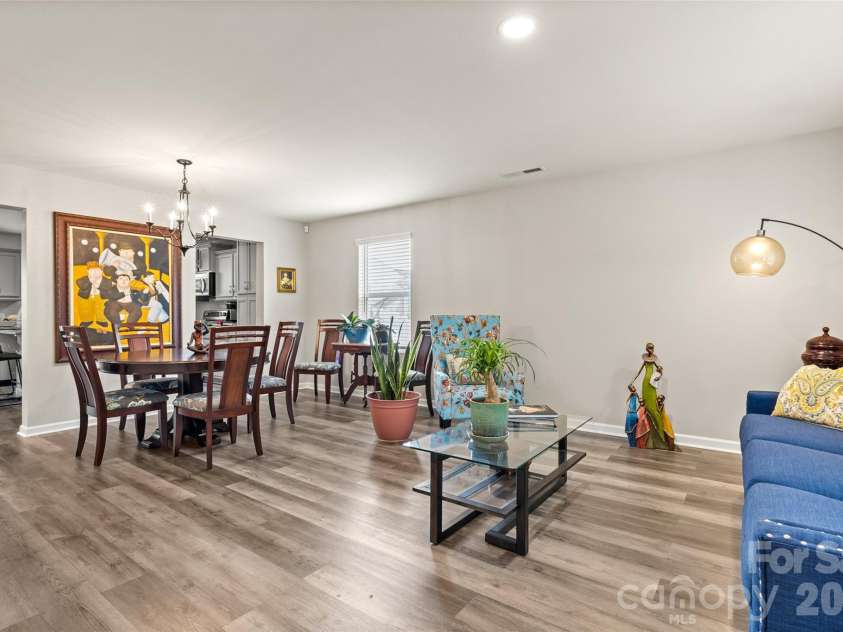 928 Newfound Hollow Drive, Charlotte, NC 28214.  MLS# CAR4387388, YatesRealty ID 26168. 