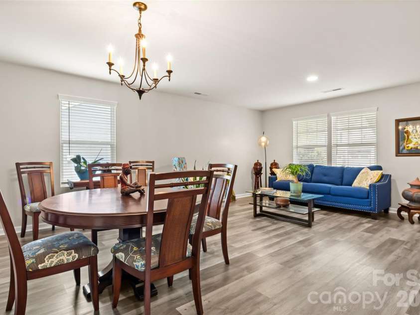 928 Newfound Hollow Drive, Charlotte, NC 28214.  MLS# CAR4387388, YatesRealty ID 26168. 