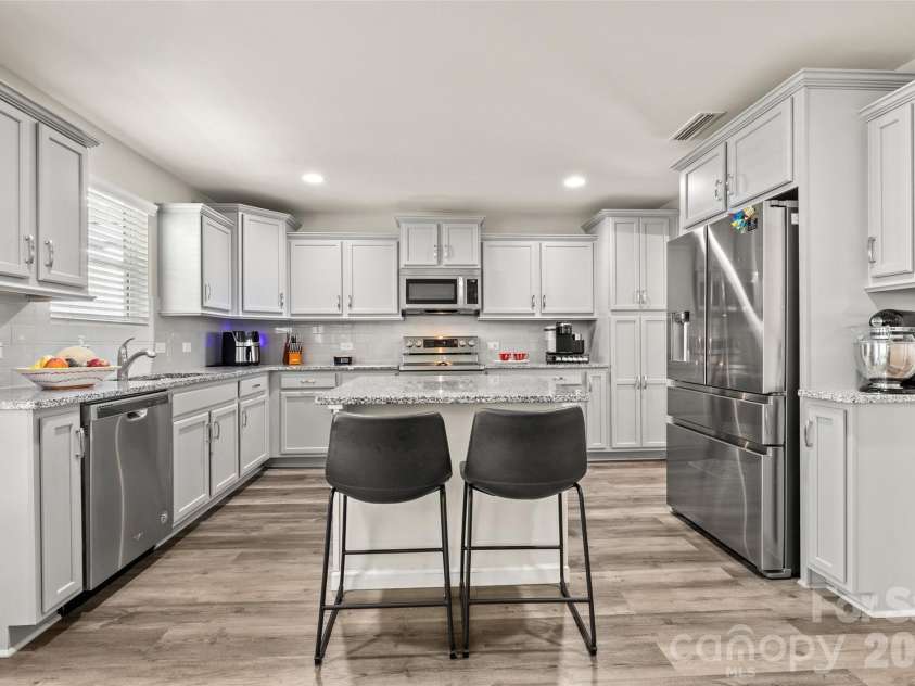 928 Newfound Hollow Drive, Charlotte, NC 28214.  MLS# CAR4387388, YatesRealty ID 26168. 