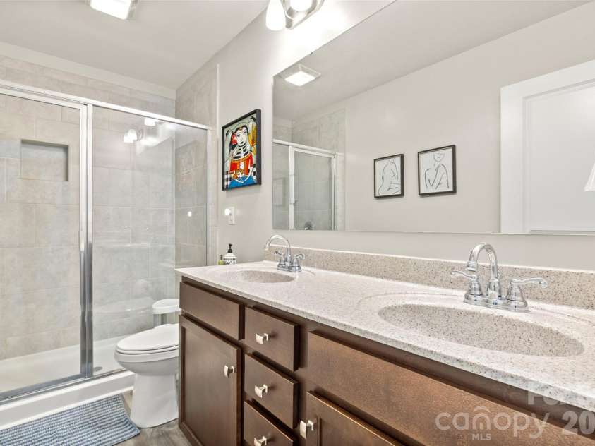928 Newfound Hollow Drive, Charlotte, NC 28214.  MLS# CAR4387388, YatesRealty ID 26168. 