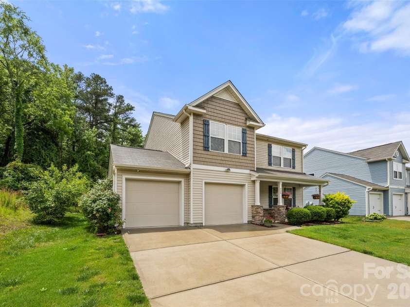 928 Newfound Hollow Drive, Charlotte, NC 28214.  MLS# CAR4387388, YatesRealty ID 26168. 