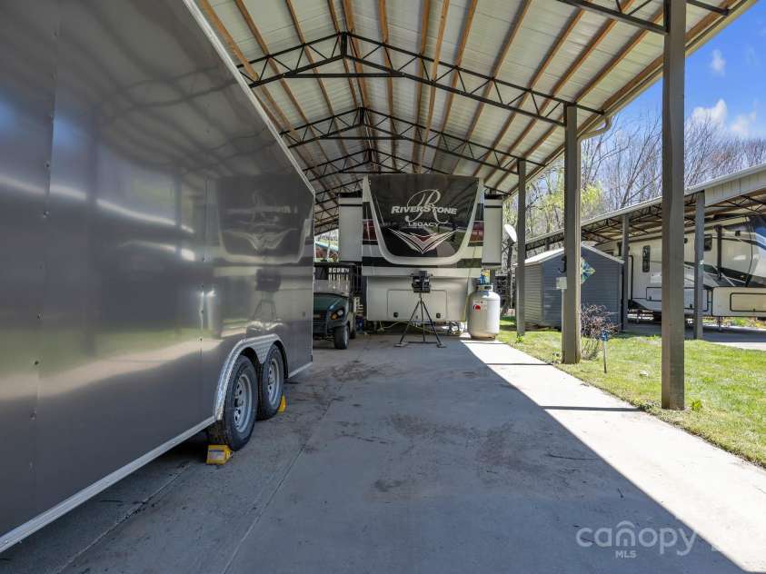 177 Finch Way, West Jefferson, NC 28694.  MLS# CAR4249752, YatesRealty ID 2617. 