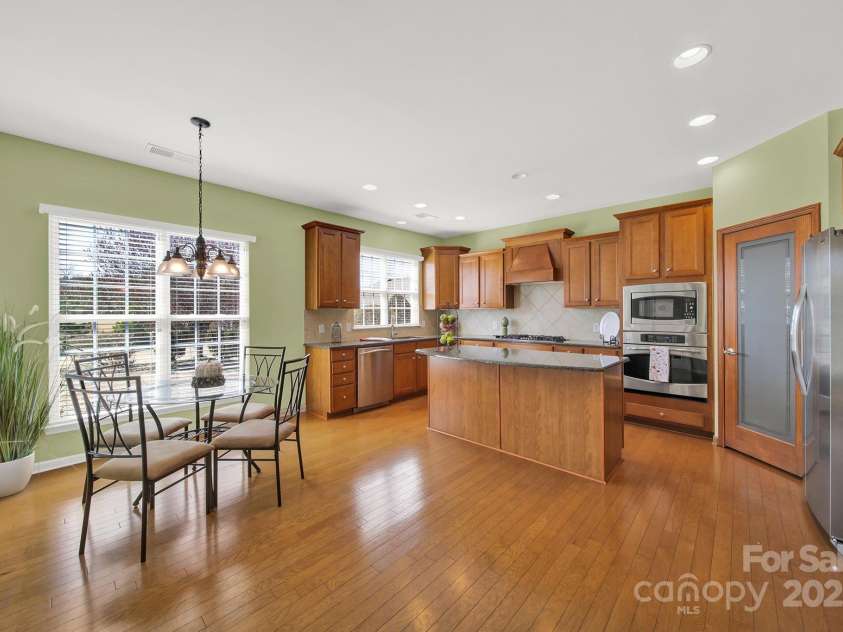 7203 Shenandoah Drive, Fort Mill, SC 29707.  MLS# CAR4221538, YatesRealty ID 2617. 