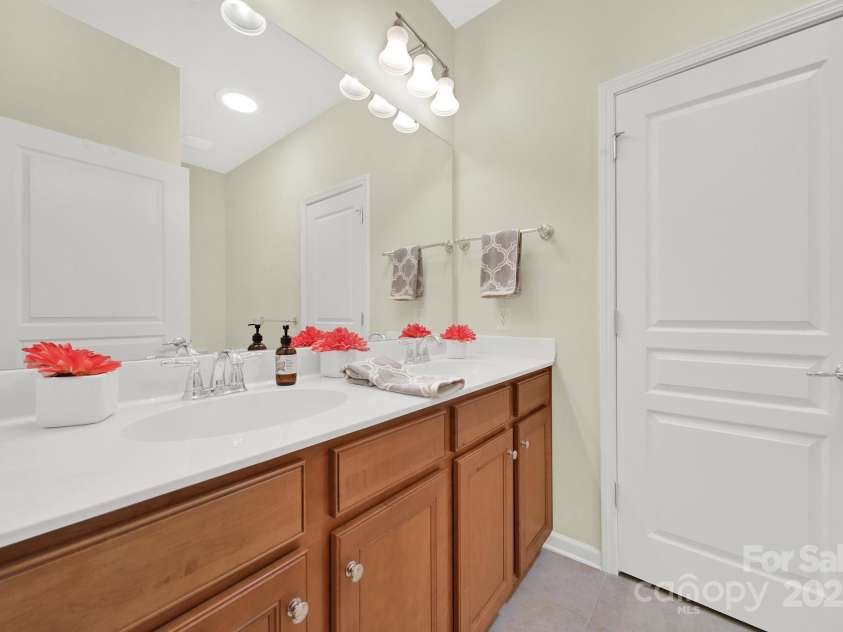 7203 Shenandoah Drive, Fort Mill, SC 29707.  MLS# CAR4221538, YatesRealty ID 2617. 