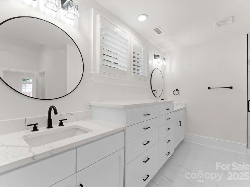 2809 Glendale Road, Charlotte, NC 28209.  MLS# CAR4220362, YatesRealty ID 26170. Bedroom 3