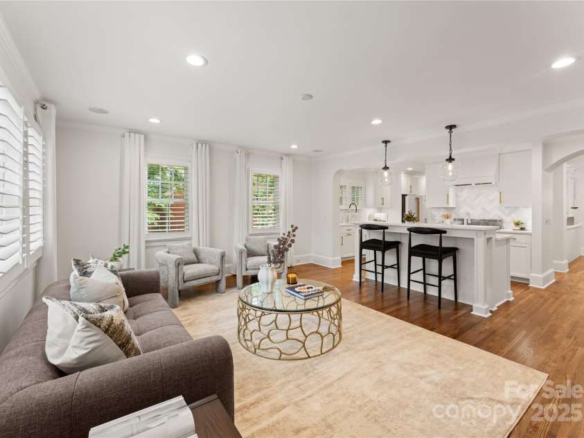 2809 Glendale Road, Charlotte, NC 28209.  MLS# CAR4220362, YatesRealty ID 26170. Dinning Room