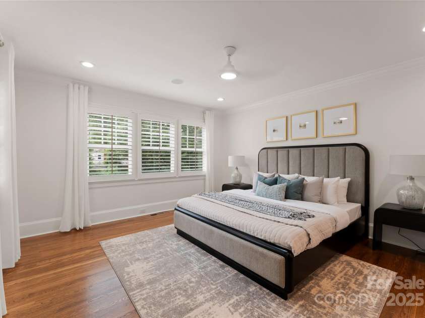 2809 Glendale Road, Charlotte, NC 28209.  MLS# CAR4220362, YatesRealty ID 26170. Family Room