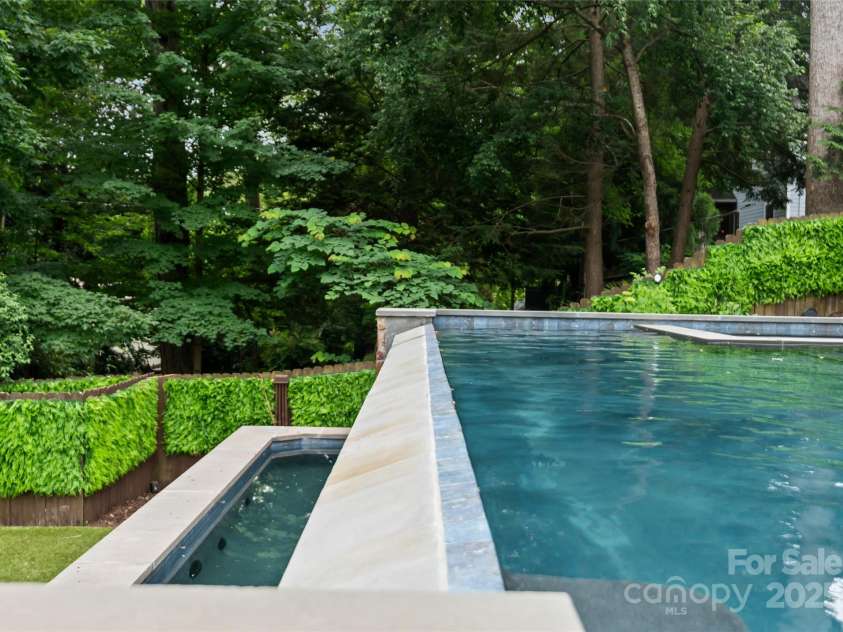 2809 Glendale Road, Charlotte, NC 28209.  MLS# CAR4220362, YatesRealty ID 26170. Outdoor Patio