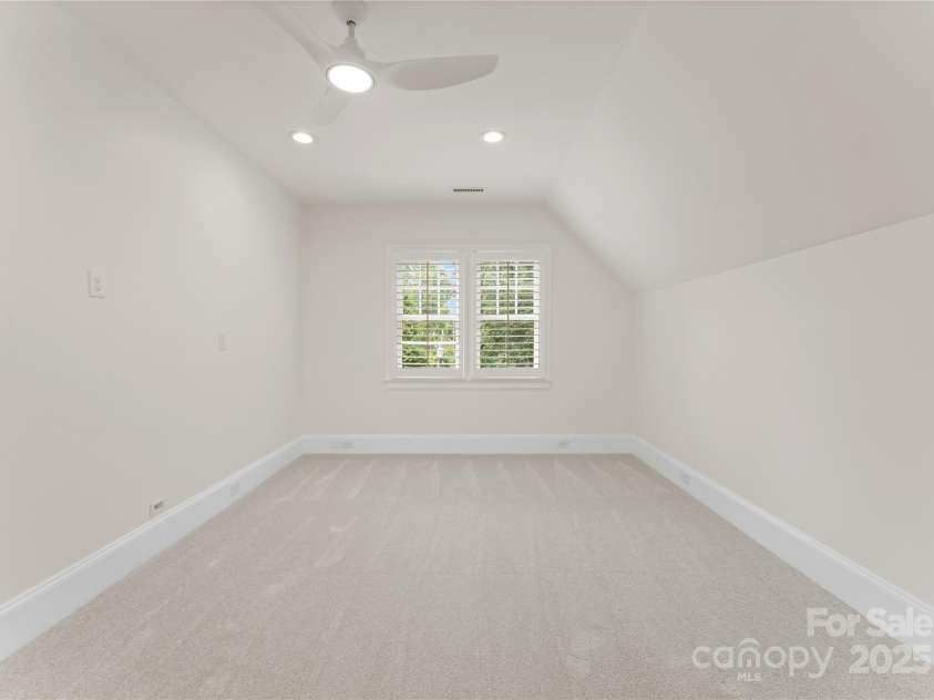 2809 Glendale Road, Charlotte, NC 28209.  MLS# CAR4220362, YatesRealty ID 26170. Upstairs Foyer