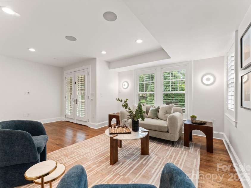 2809 Glendale Road, Charlotte, NC 28209.  MLS# CAR4220362, YatesRealty ID 26170. Wine Celler