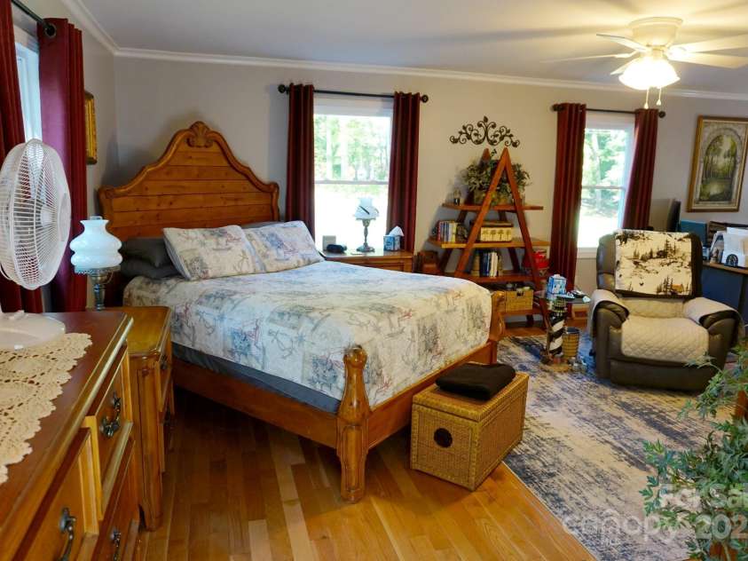 854 Silver Fox Drive, Concord, NC 28025.  MLS# CAR4251256, YatesRealty ID 26171. Primary en suite #1 is not dwarfed by large furniture.