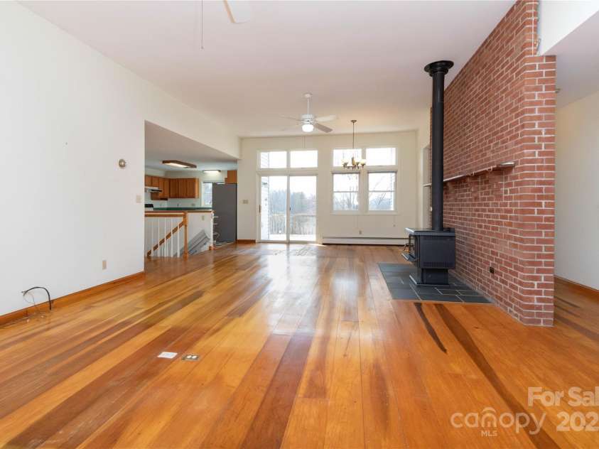 1510 Graham Road, Marshall, NC 28753.  MLS# CAR4241264, YatesRealty ID 26172. Living Room