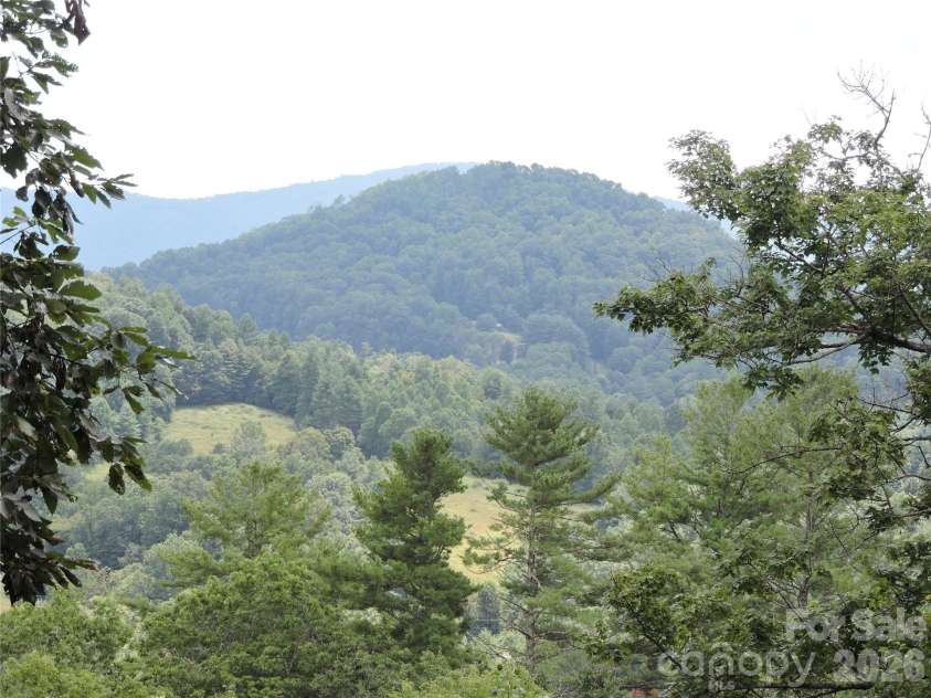 357 Rosewood Lane, Burnsville, NC 28714.  MLS# CAR4385330, YatesRealty ID 26173. 