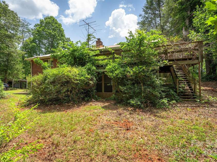 1801 Parker Padgett Road, Old Fort, NC 28762.  MLS# CAR4254998, YatesRealty ID 26175. 