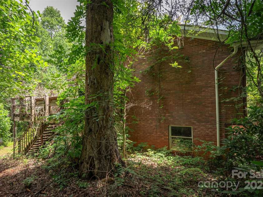 1801 Parker Padgett Road, Old Fort, NC 28762.  MLS# CAR4254998, YatesRealty ID 26175. 