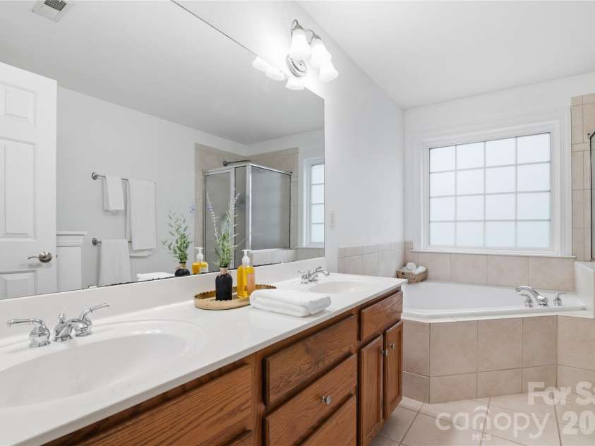 1514 Hawthorne Drive, Indian Trail, NC 28079.  MLS# CAR4382763, YatesRealty ID 26177. Primary bathroom 