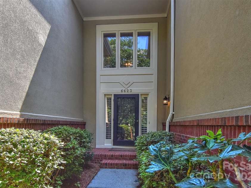 6623 Gaywind Drive, Charlotte, NC 28226.  MLS# CAR4277383, YatesRealty ID 26178. 