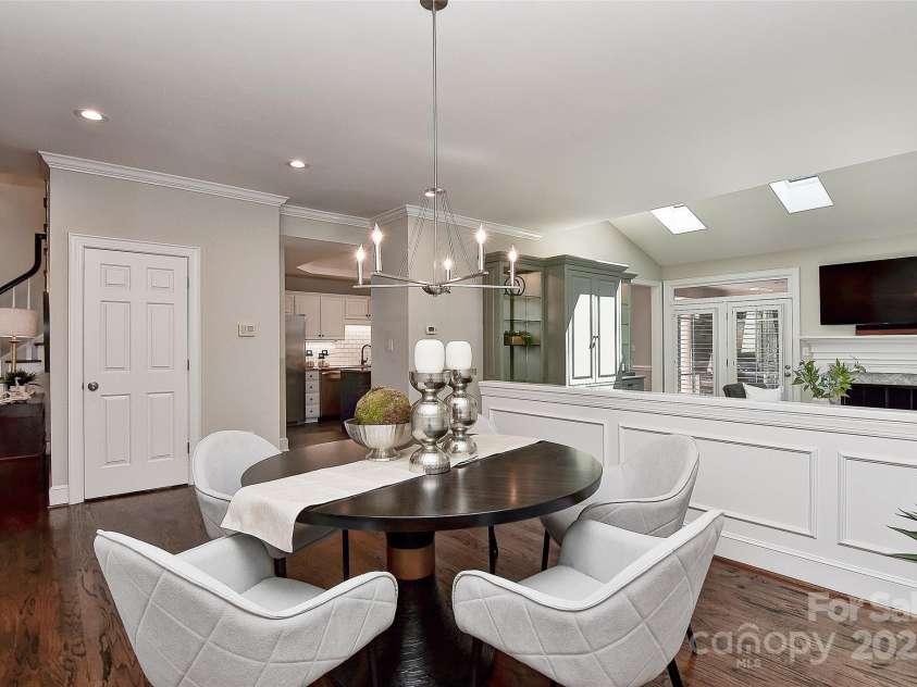 6623 Gaywind Drive, Charlotte, NC 28226.  MLS# CAR4277383, YatesRealty ID 26178. 