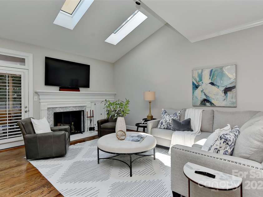 6623 Gaywind Drive, Charlotte, NC 28226.  MLS# CAR4277383, YatesRealty ID 26178. 