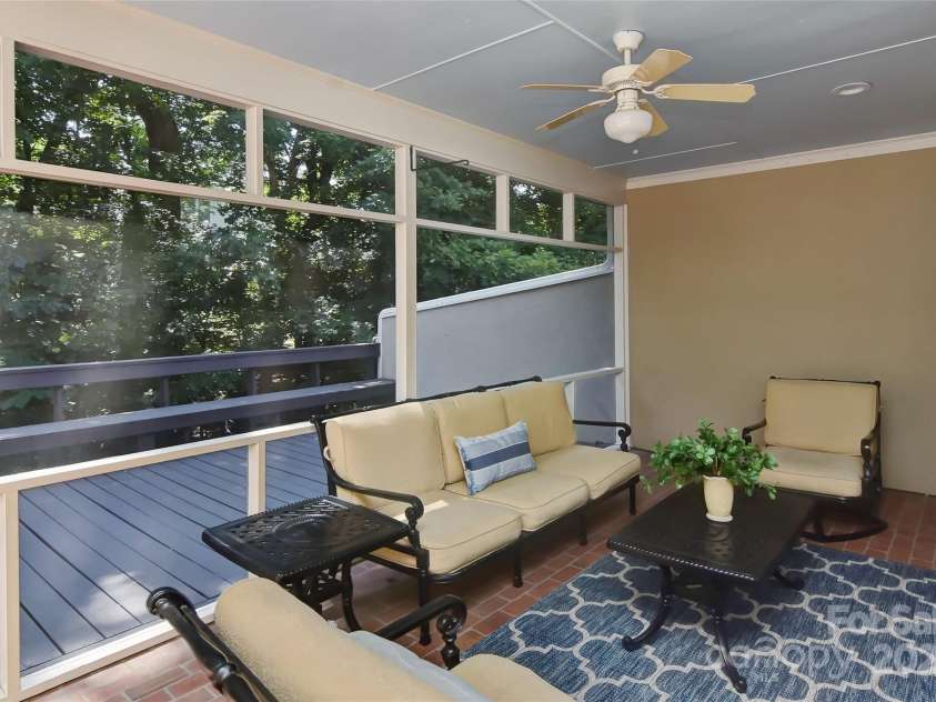 6623 Gaywind Drive, Charlotte, NC 28226.  MLS# CAR4277383, YatesRealty ID 26178. 