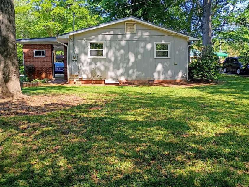 159 Edgewood Drive, Forest City, NC 28043.  MLS# CAR4342009, YatesRealty ID 26179. 