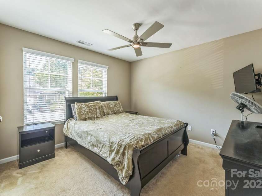 6412 Bluegill Road, Charlotte, NC 28216.  MLS# CAR4272269, YatesRealty ID 26179. 