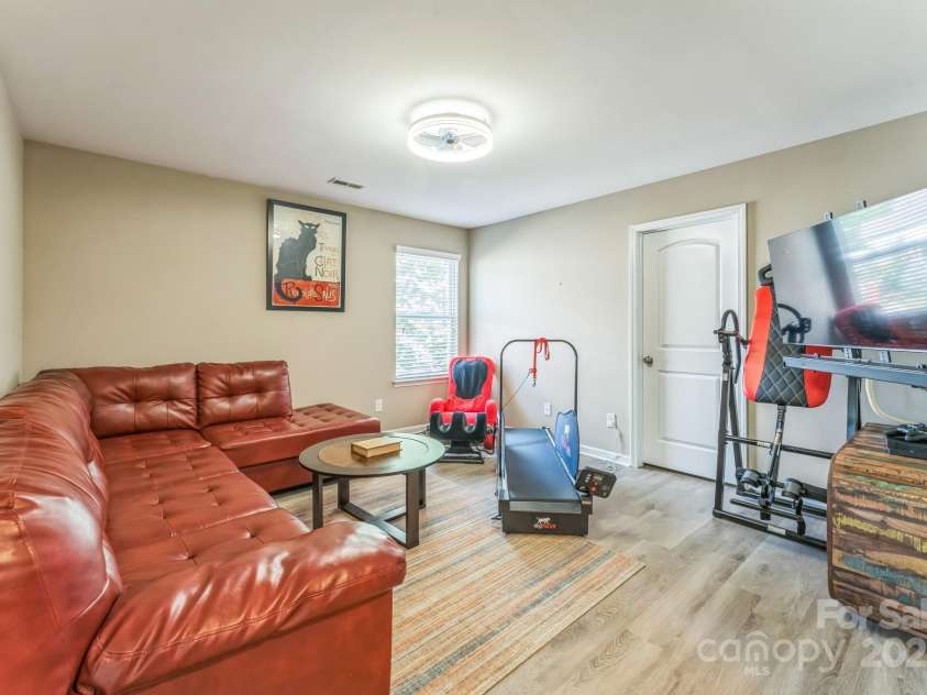 6412 Bluegill Road, Charlotte, NC 28216.  MLS# CAR4272269, YatesRealty ID 26179. 