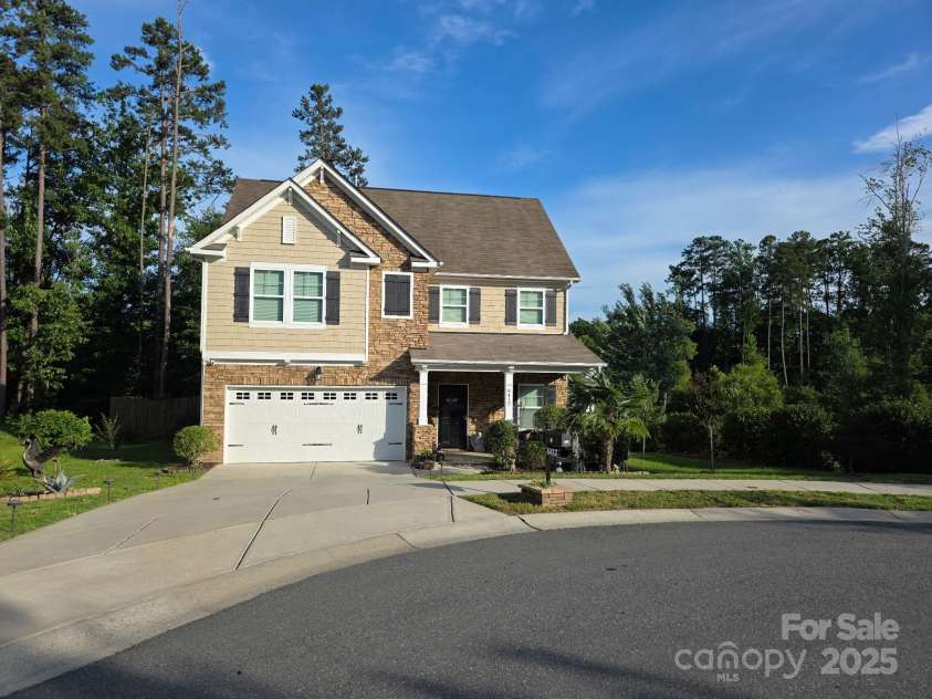 6412 Bluegill Road, Charlotte, NC 28216.  MLS# CAR4272269, YatesRealty ID 26179. 