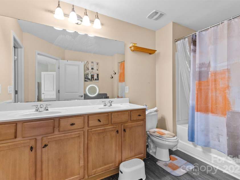 14139 Winford Lane, Charlotte, NC 28262.  MLS# CAR4231863, YatesRealty ID 2618. 