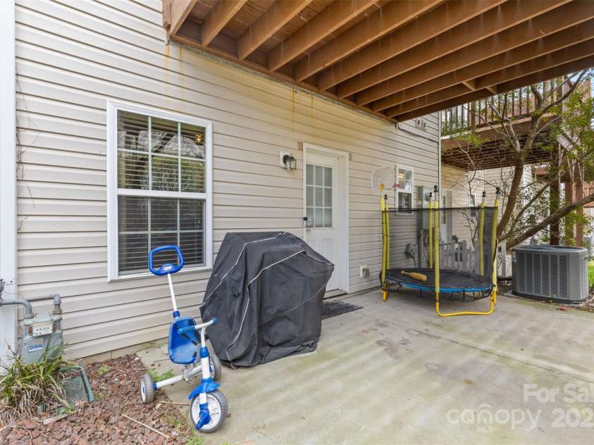 14139 Winford Lane, Charlotte, NC 28262.  MLS# CAR4231863, YatesRealty ID 2618. 