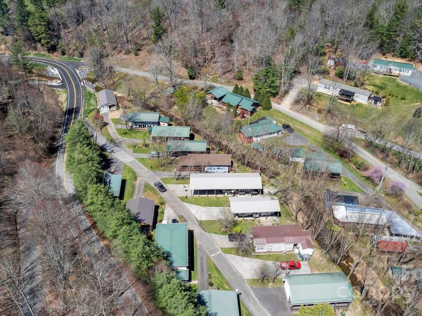 195 Finch Way, West Jefferson, NC 28694.  MLS# CAR4249763, YatesRealty ID 2618. 